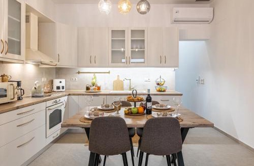 Zaros House | Rizes House