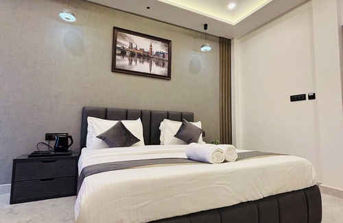 Allahabad Hotel | Rk Villa