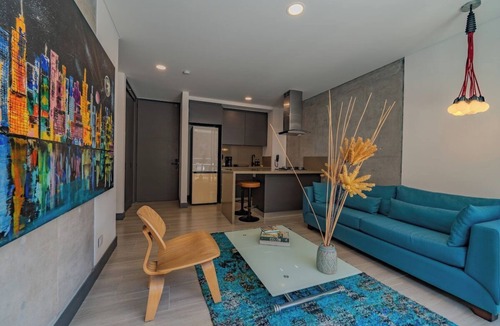 Cali Apartment | RM 308 | Luxury | Pool & Parking | Santa Teresita