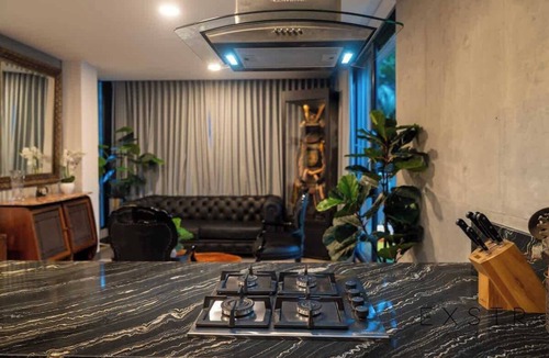 Cali Apartment | RM606 Cozy Jacuzzi Pad Pool Private Terrace