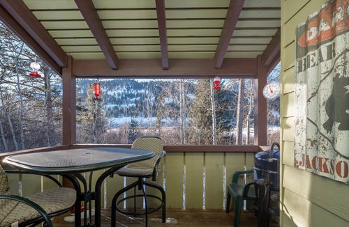Moose Wilson Road Condo | RMR: Nicely Updated 2BR Condo w/ Mountain Views
