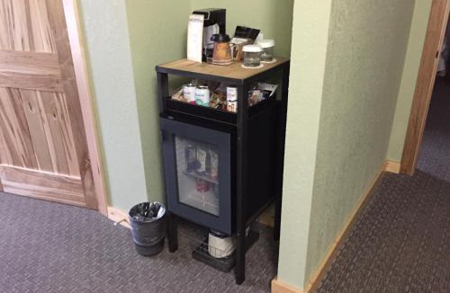 Munising Hotel | Roam Inn
