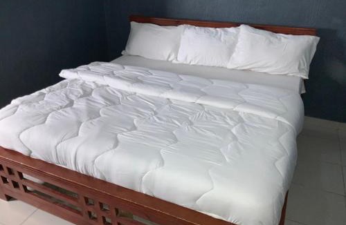 Ikotun Hotel | ROB EMMICs HOTEL