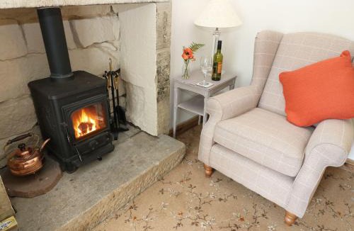 Beeley House | Robin Cottage - 2 The Meadows