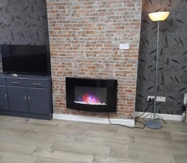 Broadheath House | Robin's Accommodation