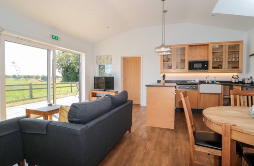Weston-super-Mare Cottage | Robins Corner