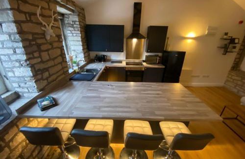 Rishworth Apartment | Robins Mill