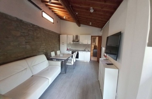 Tavarnuzze House | Rocca Palazzaccio