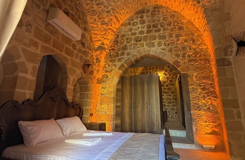 Artuklu Hotel | Rocinante