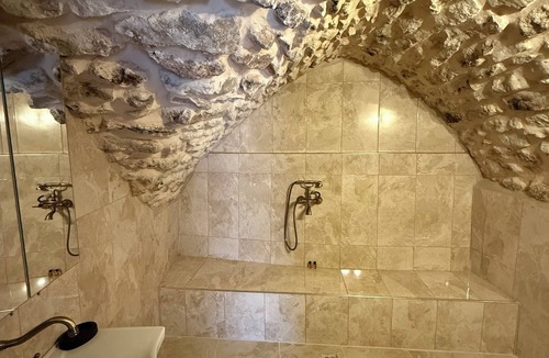Artuklu Hotel | Rocinante