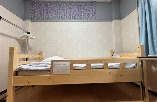 Shinsekai House | Rock Hostel