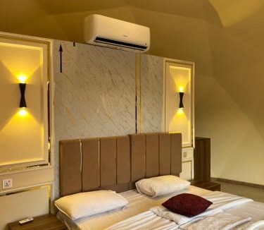 Wadi Rum Hotel | Rock rum