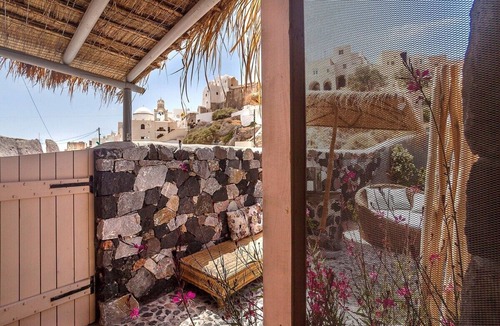 Emporio Villa | Rock Villas Complex 5BR Cave Villa w/Pool, Hot Tub & Castle View