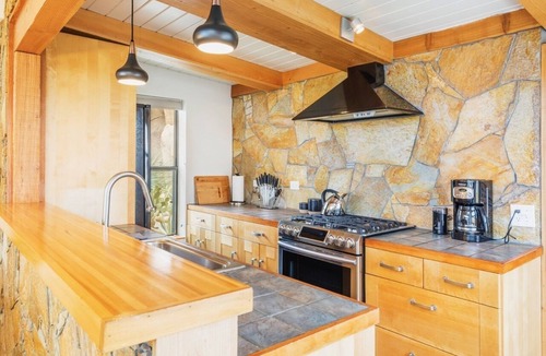 Panorama Heights Villa | Rockbound Oasis Retreat - Family friendly and stunning hot tub views in Joshua Tree