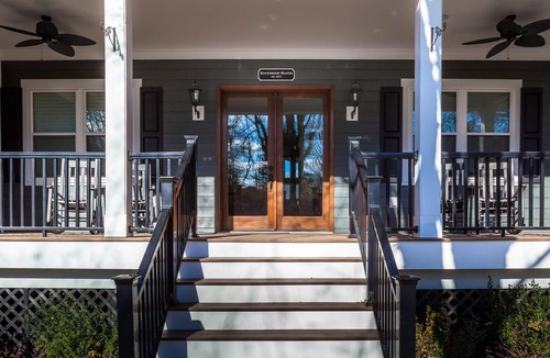 Charlottesville House | Rockbrook Manor - Great Location, minutes from Downtown, University of Virginia
