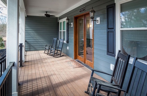 Charlottesville House | Rockbrook Manor - Great Location, minutes from Downtown, University of Virginia