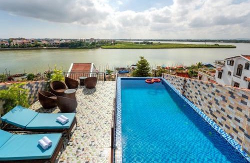 Minh An Hotel | Rockmouse Centre River Villa