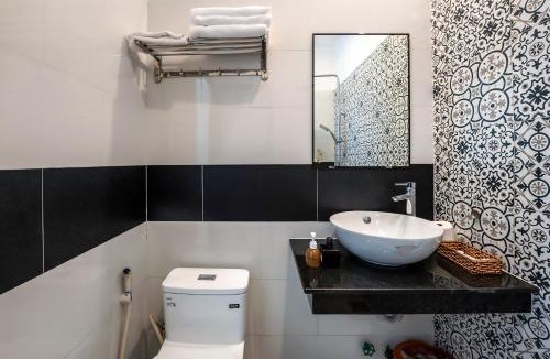 Minh An Hotel | Rockmouse Centre River Villa
