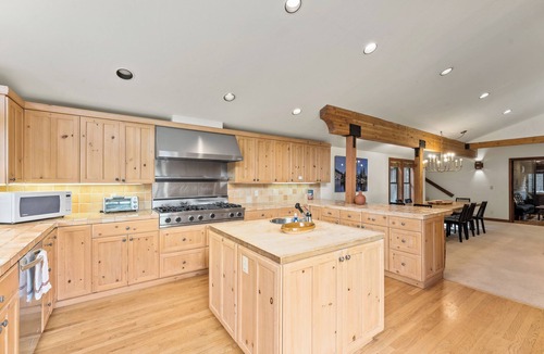 Alpine Meadows Cabin | Rocky Alpine Lodge - Gameroom, Indoor Hot Tub