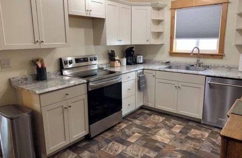 Whitehall House | Rocky Mountain Gemnn