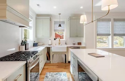 Knoxville House | Rocky Top Retreat - 3BR/2.5BA Craftsman bungalow in SoKno!