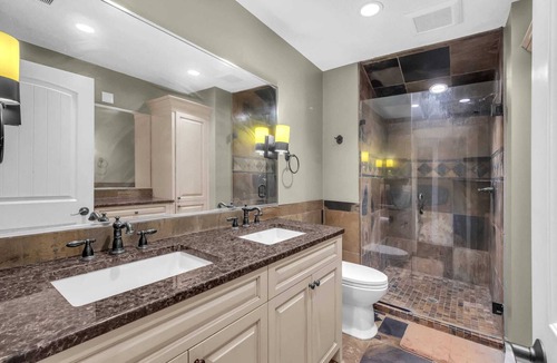 Northwest Calgary Bed & Breakfast | Rocky View Bed and Breakfast Garden Room