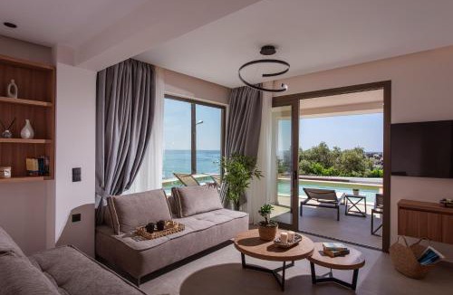 Polirizos Villa | Rodakino Mare,Beachfront & Cretan Meals by etouri