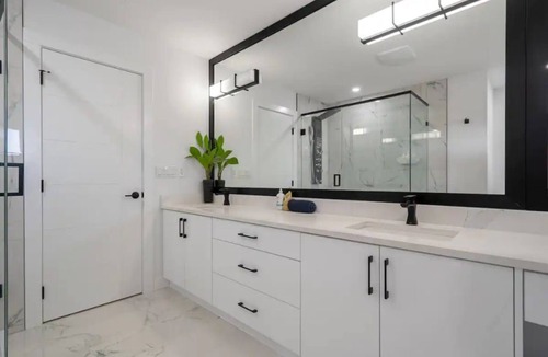 Killarney House | "Rodeo" Upper Suite In Trendy Killarney