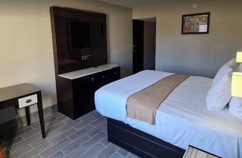 Bloomington Hotel | Rodeway Inn Bloomington - Normal West