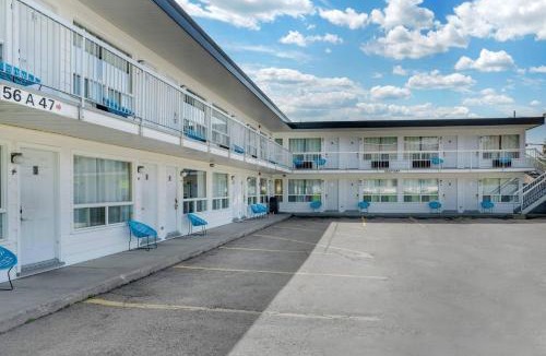 Gaspe Hotel | Rodeway Inn