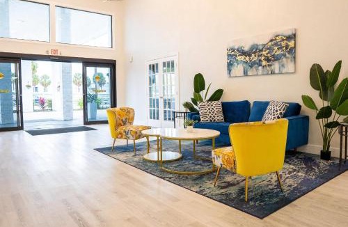 Clearwater Hotel | Rodeway Inn Clearwater - Central