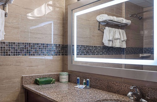Secaucus Hotel | Rodeway Inn Meadowlands
