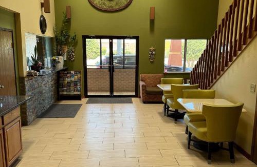 Moriarty Hotel | Rodeway Inn Moriarty