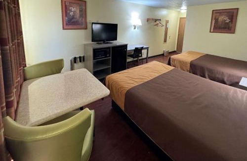Moriarty Hotel | Rodeway Inn Moriarty