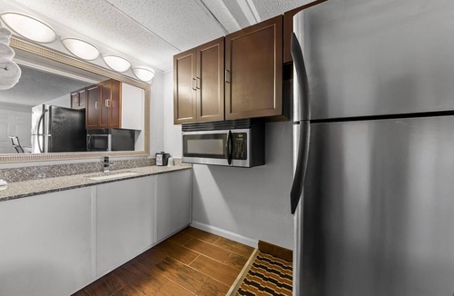 Sharonville Hotel | Rodeway Inn Sharonville - Cincinnati North