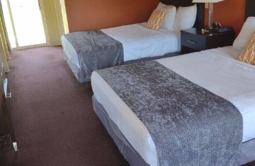 Berryville Hotel | Rodeway Inn