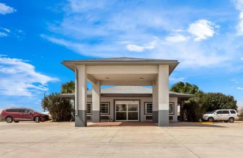Dilley Hotel | Rodeway Inn
