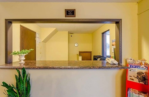 Mitchell Hotel | Rodeway Inn