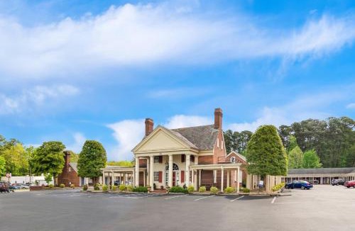 Williamsburg Hotel | Rodeway Inn Williamsburg Historic Area