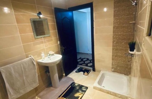 New Cairo House | ROGA private room with bathroom in shared apartment