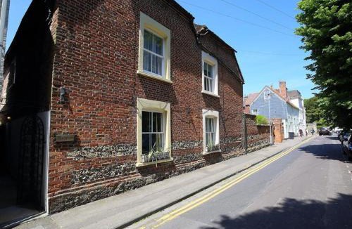 Salisbury House | Rojoy