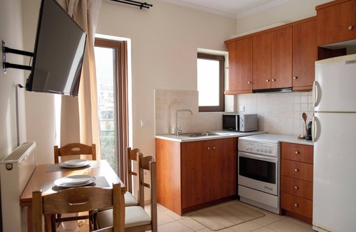 Kalavrita Apartment | Rokani Studio I