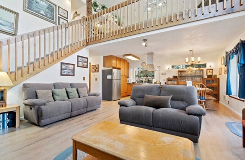 Crescent City House | Rollin on the River!
