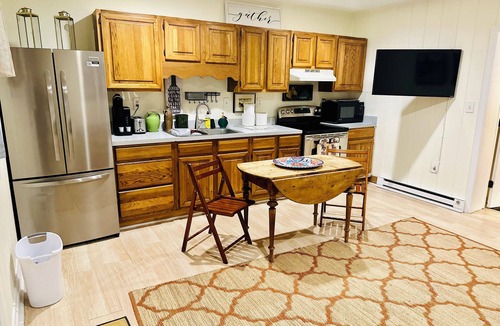 The Plains House | Rolling Acres~ Super Host~ 1 bedroom apartment on heavenly farm in The Plains
