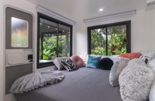 La Fortuna House | Rolling Green Oasis