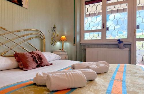 Suburbio VII Portuense Apartment | Roma VILLA BONELLi Train St - Spacious Family Home