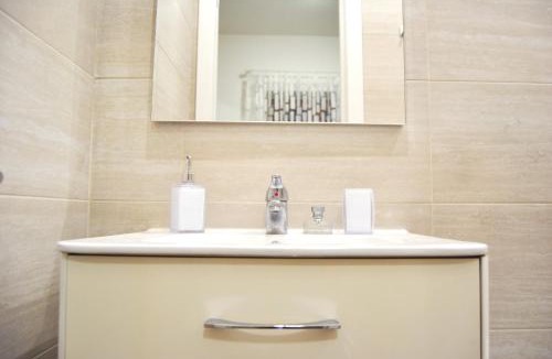 Cinecitta Apartment | RomAmourHouse