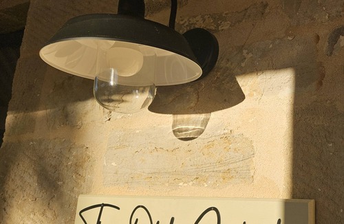 Balhannah House | Romantic 1bed/1bath self-cont. apart. for 2 Adelaide Hills, wineries & Hahndorf.