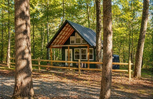 Chandlersville Cabin | Romantic A-Frame Cabin on 11 acres, Fire Pit, Near The Wilds & Other Adventures