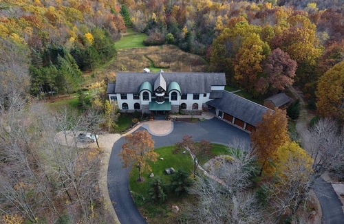 Baraboo House | Romantic Accommodation in a Charming Inn Located in Sauk County, Wisconsin